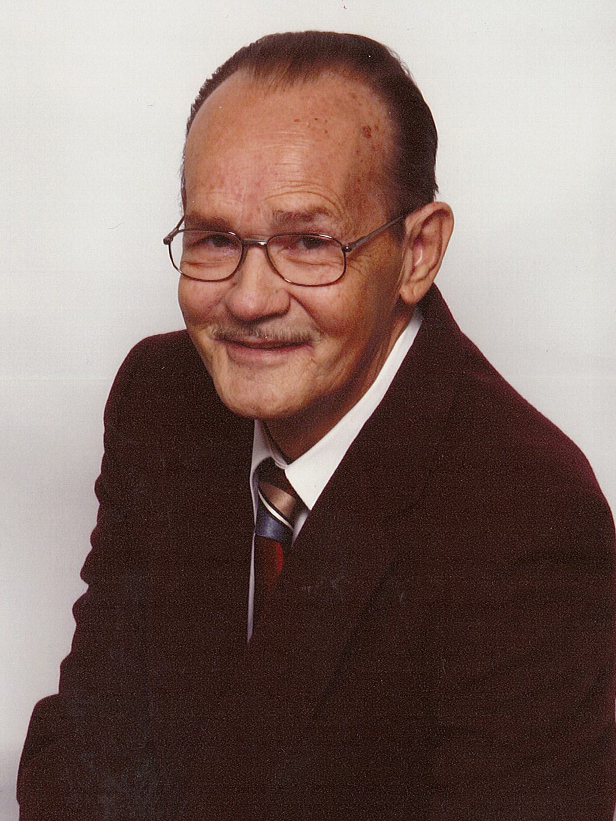 Photo of Robert L. (Bob) Davenport, Sr.