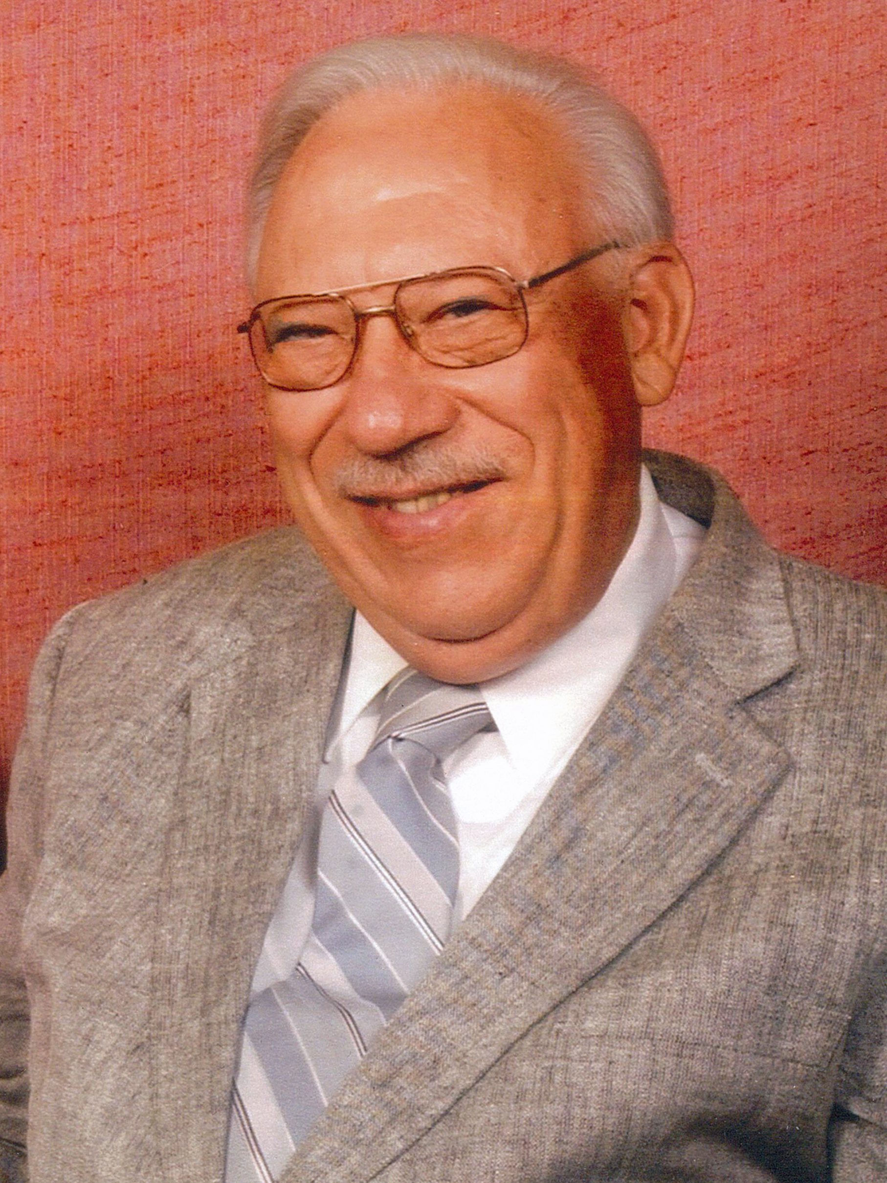 Photo of Melvin R. Weaver